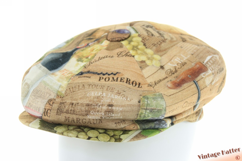 Paperboy pet City Sport beige katoen met wijn thema 56 [nieuw]