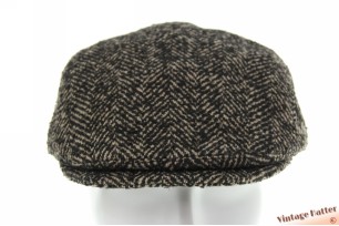 Platte pet Hatland beige grijs met zwart visgraat 61 (XL) [nieuw]