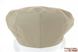 © VintageHatter.com | f-7034-54-1 Platte zomerpet groenig beige lichtgewicht outdoor 54,5 (XS) Platte zomerpet groenig beige lichtgewicht outdoor 54,5 (XS)