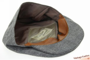 Platte pet Valerius Hansson grijs met drukknoop 59