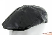 Platte pet zwart imitatie leer 57-61