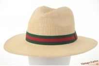 Zomer gleufhoed beige met groen-rode band 56-59 [nieuw]