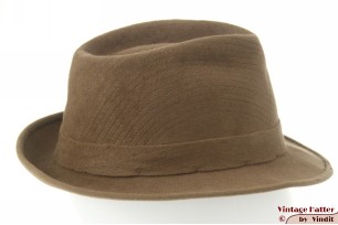 © VintageHatter.com | h-1011-56-6 Gleufhoed Barbisio beige bruin vilt 56 Gleufhoed Barbisio beige bruin vilt 56