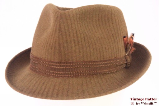 © VintageHatter.com | h-1011-57-3 Gleufhoed Tonak beige bruin vilt 57 Gleufhoed Tonak beige bruin vilt 57