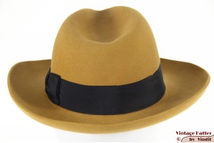 Fedora ocker curry yellow orange felt 56