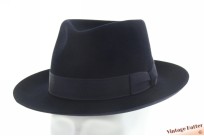 Gleufhoed Mayser donker blauw vilt 56,5 Gleufhoed Mayser donker blauw vilt 56,5