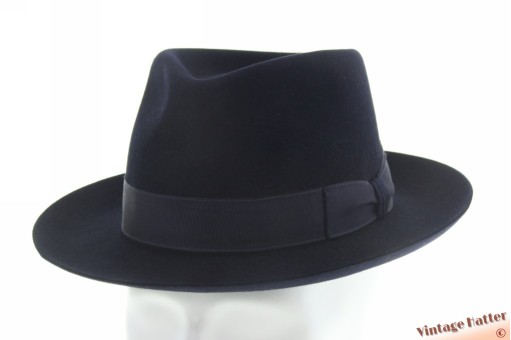 Gleufhoed Mayser donker blauw vilt 56,5 Gleufhoed Mayser donker blauw vilt 56,5