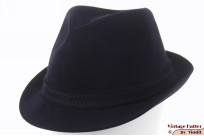 Gleufhoed Sämisch donker blauw velour 57 Gleufhoed Sämisch donker blauw velour 57