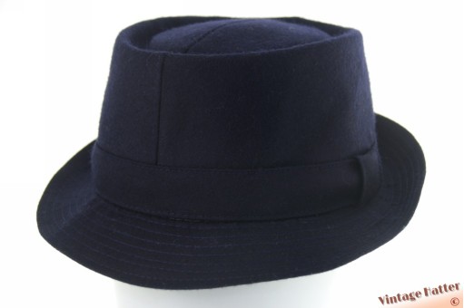 Round classic trilby Yorn for Men dark blue cotton mix 59 Round classic trilby Yorn for Men dark blue cotton mix 59