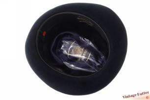 © VintageHatter.com | h-5004-59-21 Gleufhoed Mayser donkerblauw velour 59,5 Gleufhoed Mayser donkerblauw velour 59,5