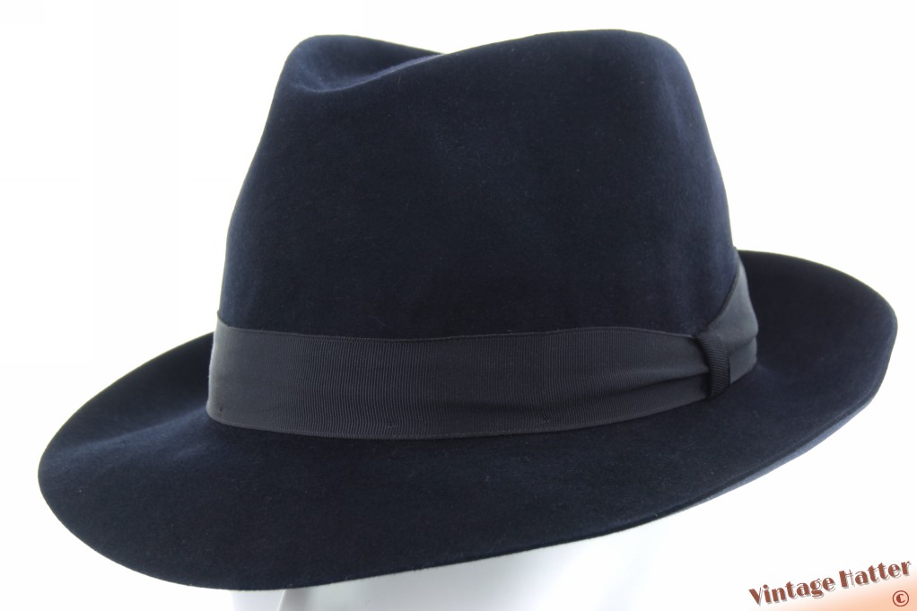 Gleufhoed Mayser Super donker blauw vilt 59