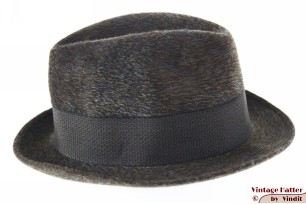 © VintageHatter.com | h-6008-54-1 Gleufhoed Resolut bruingroen haarvilt 54 (XS) Gleufhoed Resolut bruingroen haarvilt 54 (XS)