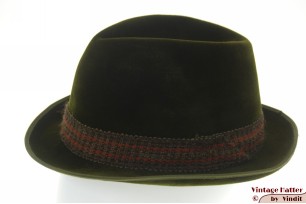 © VintageHatter.com | h-6008-57-2 Hunting fedora Meisterklasse green velour 57,5 Hunting fedora Meisterklasse green velour 57,5