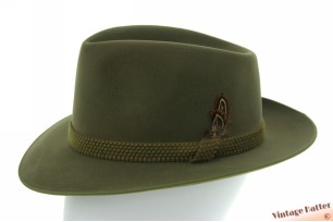 Fedora Hückel fern green brushed felt 57