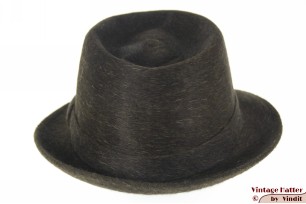 © VintageHatter.com | h-6015-56-6 Herenhoed DArval Paris donker bruinig groen haarvilt 56,5 Herenhoed DArval Paris donker bruinig groen haarvilt 56,5