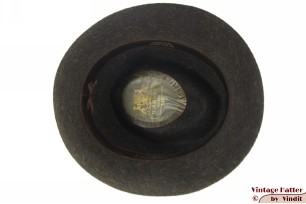 © VintageHatter.com | h-6015-56-6 Herenhoed DArval Paris donker bruinig groen haarvilt 56,5 Herenhoed DArval Paris donker bruinig groen haarvilt 56,5