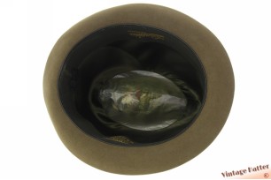 © VintageHatter.com | h-7008-55-1 Klassieke trilby hoed Parker groenbruin 55 (S) Klassieke trilby hoed Parker groenbruin 55 (S)