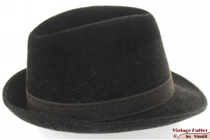 © VintageHatter.com | h-7021-56-27 Gleufhoed Dunhill donker grijs haarvilt 56 Gleufhoed Dunhill donker grijs haarvilt 56