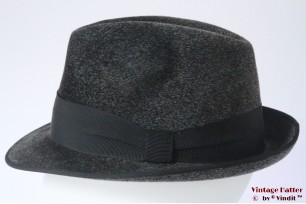 © VintageHatter.com | h-7021-57-21 Fedora Kristall dark grey fur felt 57 Fedora Kristall dark grey fur felt 57