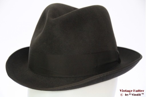 Gleufhoed Sämisch Prima grijs 55 (S) Gleufhoed Sämisch Prima grijs 55 (S)