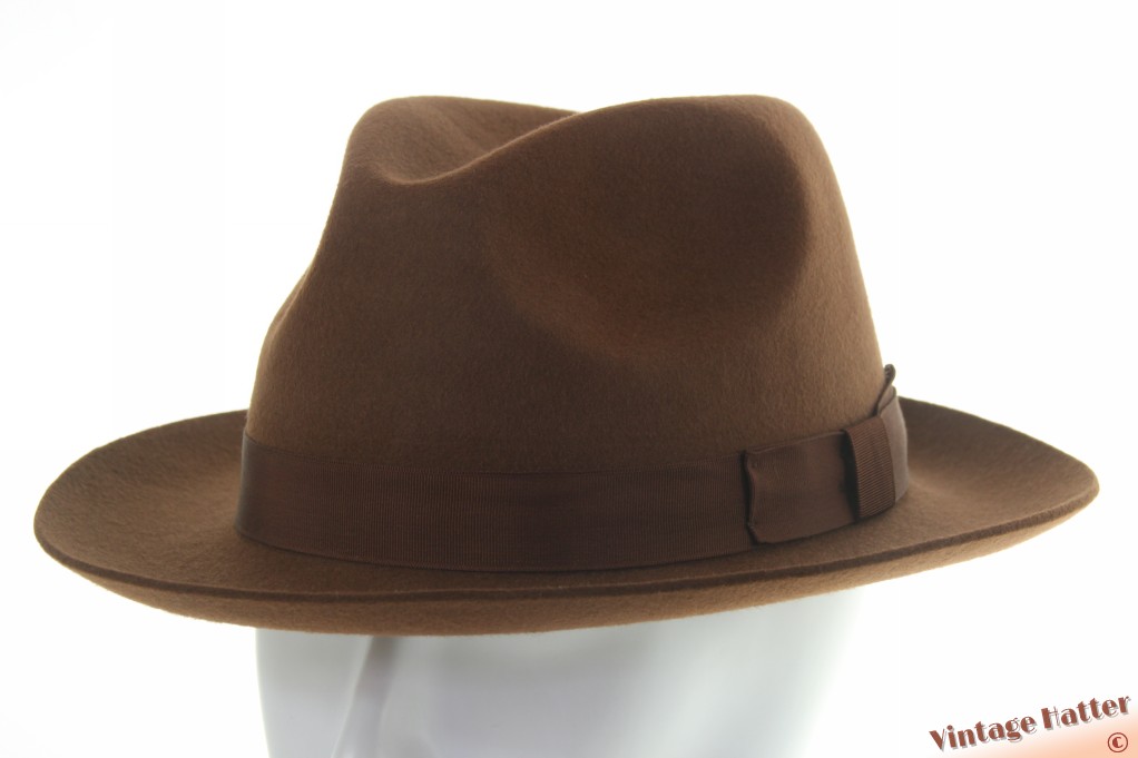 Gleufhoed Christys' Chepstow bruin wolvilt 59 [nieuw]