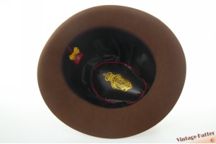 Gleufhoed Christys' Chepstow bruin wolvilt 59 [nieuw]