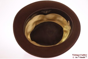 © VintageHatter.com | h-8007-55-2 Jachthoed Tonak roodbruin 55,5 Jachthoed Tonak roodbruin 55,5