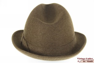 © VintageHatter.com | h-8014-56-13 Gleufhoed A. Pesce di G. Pesce bruin haarvilt 56 Gleufhoed A. Pesce di G. Pesce bruin haarvilt 56