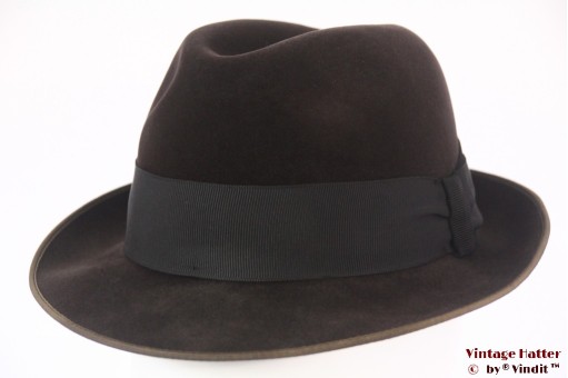 Gleufhoed Rockel Chamois donker bruin velour 55,5 (S) Gleufhoed Rockel Chamois donker bruin velour 55,5 (S)