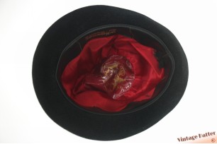 © VintageHatter.com | h-9005-56-13 Jacht trilby Iltis Wägener zwart velour 56 Jacht trilby Iltis Wägener zwart velour 56