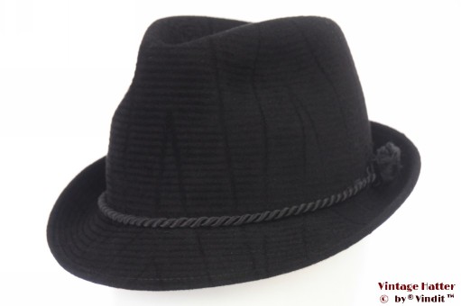 © VintageHatter.com | h-9017-55-25 Fedora Tonak black velvet 55,5 (S) Fedora Tonak black velvet 55,5 (S)