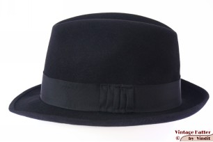 © VintageHatter.com | h-9017-56-67 Gleufhoed Mayser Livorno Strato zwart vilt 56 Gleufhoed Mayser Livorno Strato zwart vilt 56