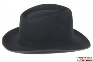 © VintageHatter.com | h-9017-57-61 Gleufhoed Heda zwart vilt 57 Gleufhoed Heda zwart vilt 57