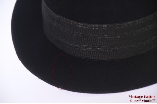© VintageHatter.com | h-9017-58-45 Gleufhoed Mossant Paris zwart haarvilt 58 Gleufhoed Mossant Paris zwart haarvilt 58
