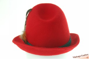 © VintageHatter.com | j-3002-54-1 Jacht trilby rood vilt met veren 54,5 (XS) Jacht trilby rood vilt met veren 54,5 (XS)
