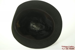 © VintageHatter.com | j-6008-55-1 Hunting fedora MyLord green furfelt 55 (S) Hunting fedora MyLord green furfelt 55 (S)