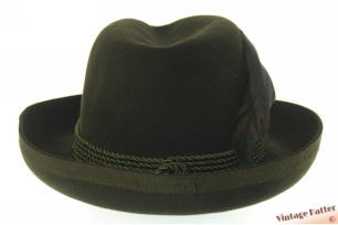 Hunting hat dark green brushed felt woth upwards brim and feathers 56