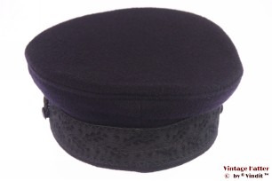 © VintageHatter.com | k-5004-55-3 Kapiteinspet Prinz Heinrich zeer donker blauw 55 (S) Kapiteinspet Prinz Heinrich zeer donker blauw 55 (S)