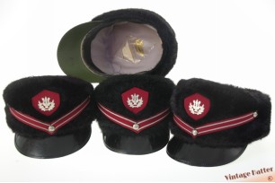 Marching Band hat red with faux fur 55,5 (S)