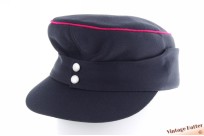 Leger cadet pet donker blauw met roze bies en oorwarmer 56