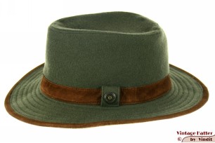 © VintageHatter.com | o-6020-57-1 Outdoor fedora Beretta Sport green wool mix 57 Outdoor fedora Beretta Sport green wool mix 57