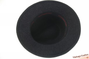 © VintageHatter.com | o-7016-56-1 Outdoor fedora Stockerpoint dark grey woolfelt with rope 56 Outdoor fedora Stockerpoint dark grey woolfelt with rope 56