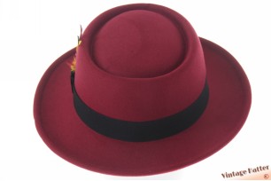 Round gambler hat burgundy cotton mix with feathers 56-58 [new]