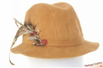 Vissershoed Alcantara beige bruin faux suede met veren 56