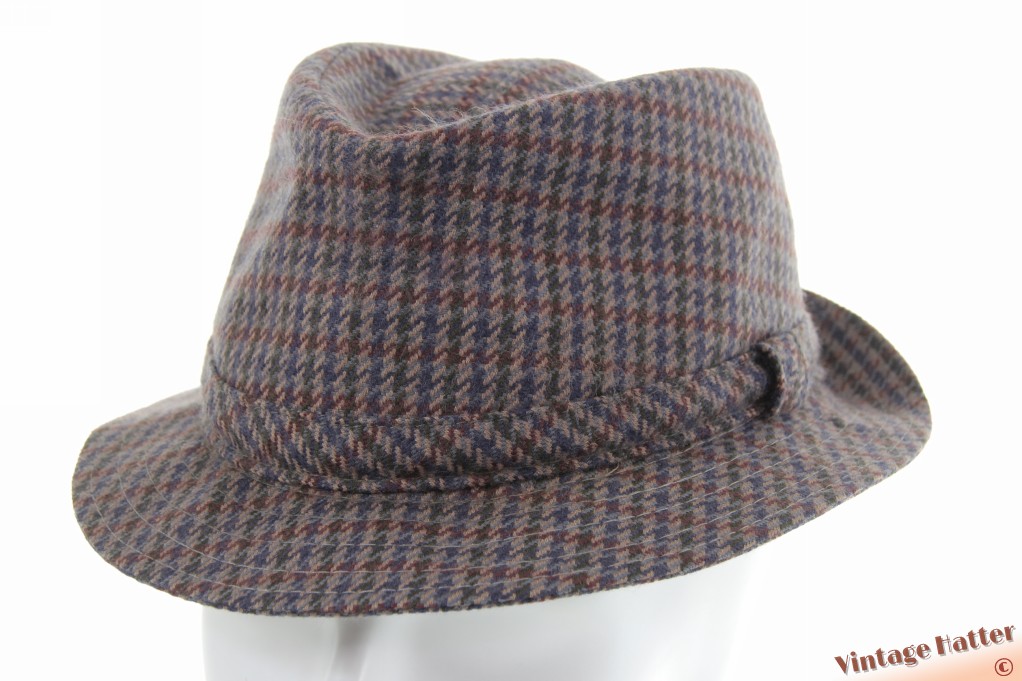 Vissers trilby lavendelgrijs met blauw wol uit Zweden 57