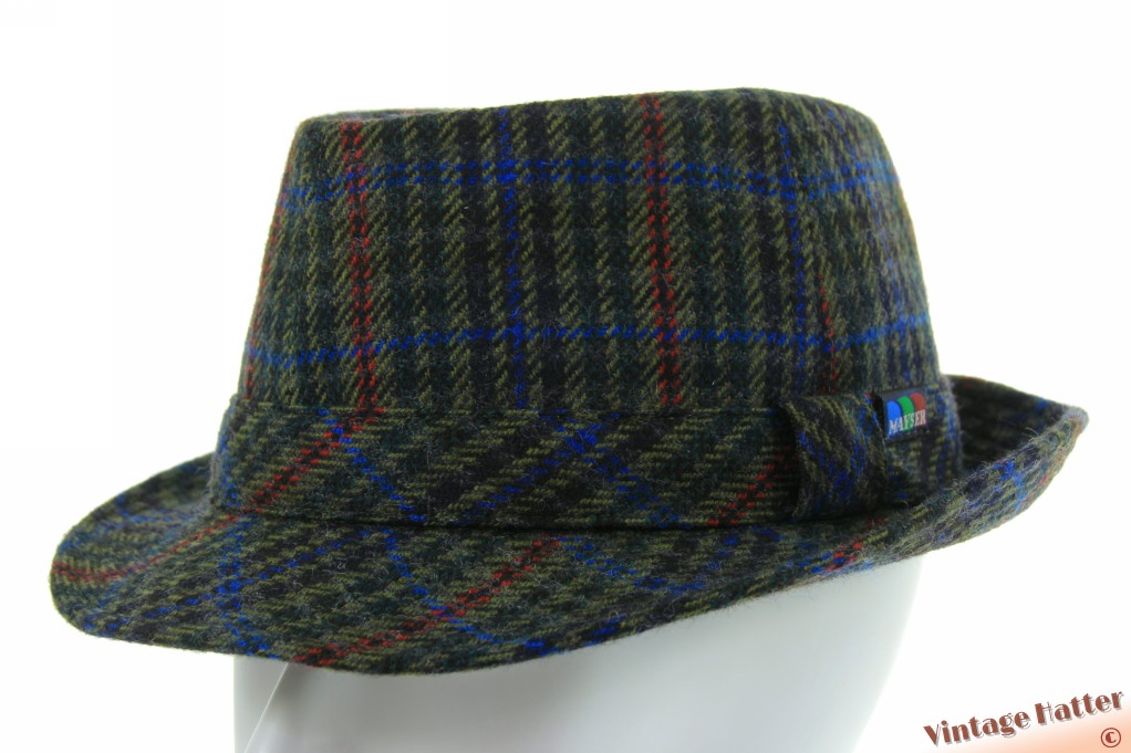 Vissers trilby Mayser groen met rode en blauwe strepen wol mix 59
