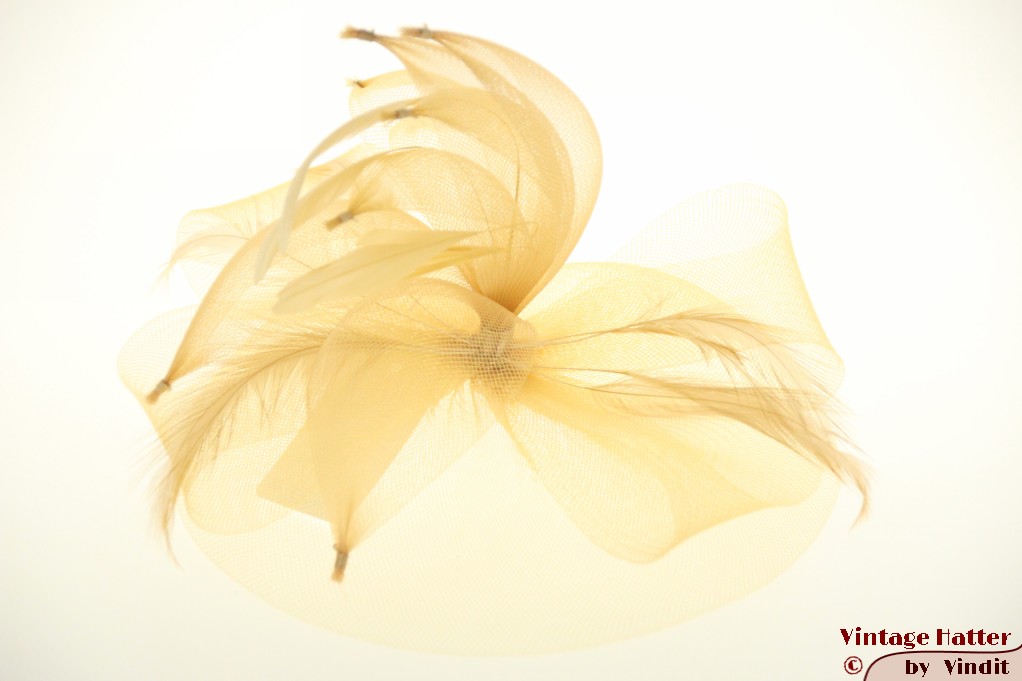 Hair Fascinator goldish yellow with feathers [new]