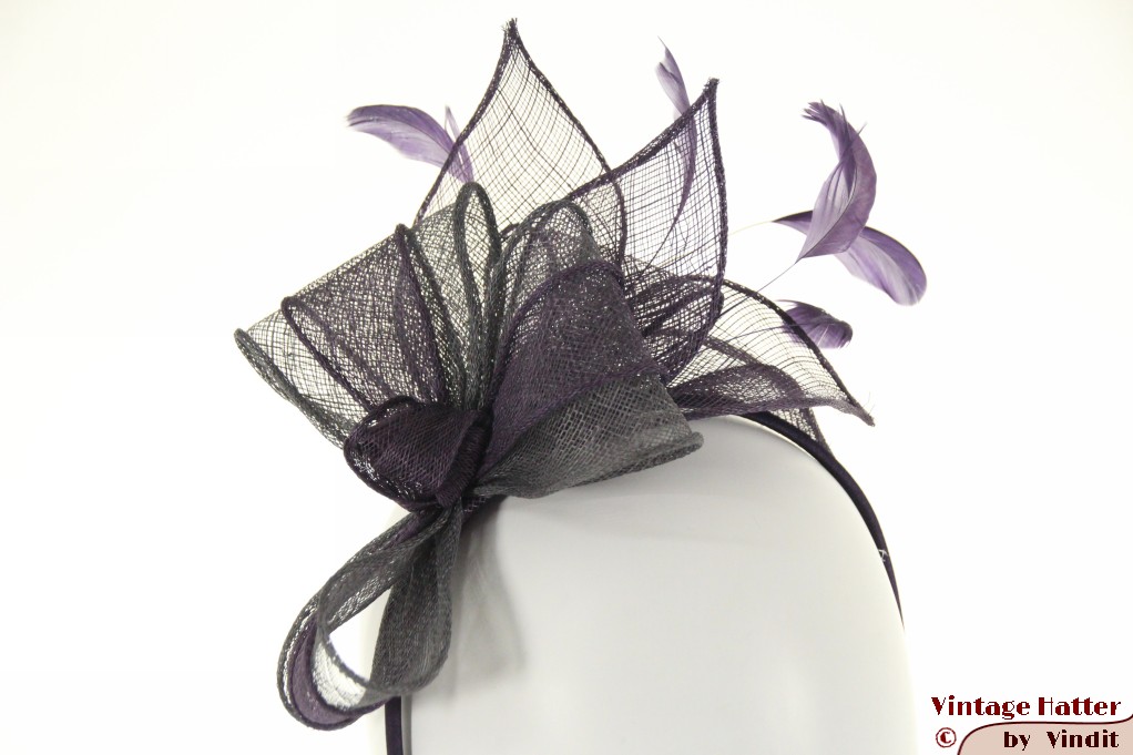 Fascinator Guerra 1855 purple grey sinamay with feathers on diadem [new]