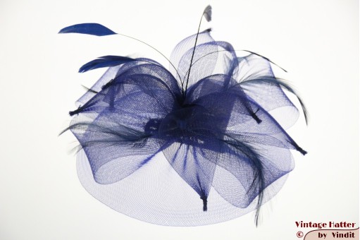 Disc Fascinator donker blauw met veren en clip [nieuw]