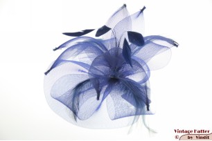 Disc Fascinator dark blue with feathers [new]